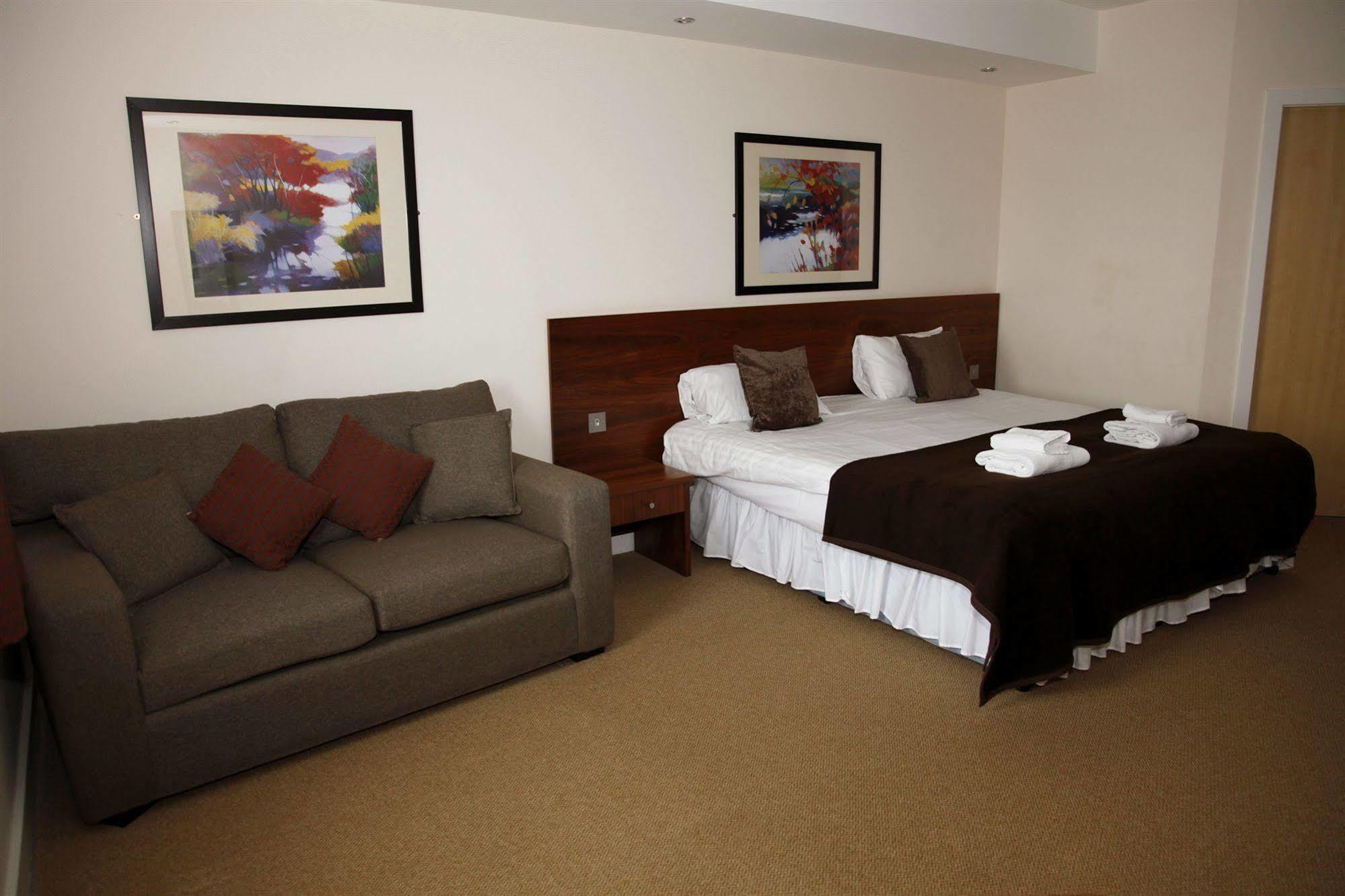 Boston West Hotel المظهر الخارجي الصورة